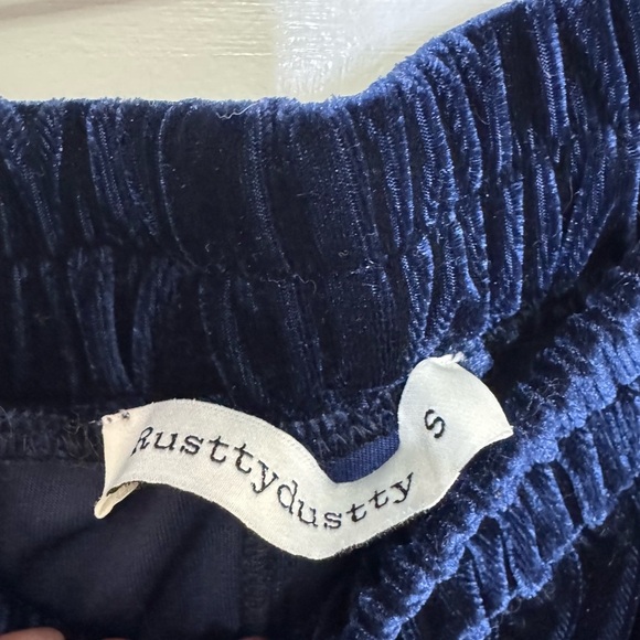 Elegant Navy Wide-Leg Pants - Picture 8 of 9